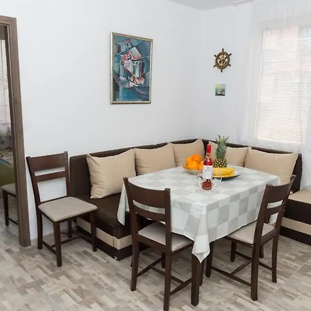 Apartment си-йони Si-yoni Nesebar