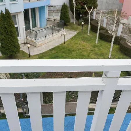 си-йони Si-yoni Apartment *